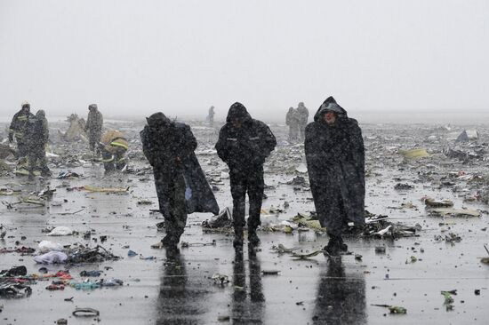 Boeing-737-800 passenger jet crashes in Rostov-on-Don