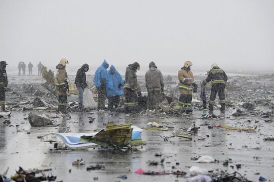 Boeing-737-800 passenger jet crashes in Rostov-on-Don