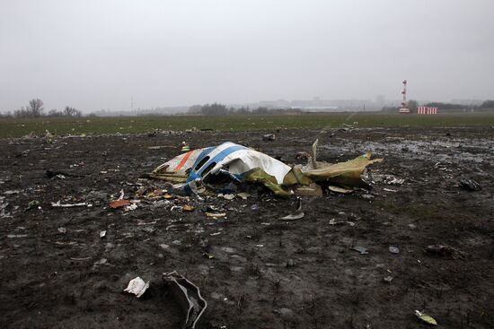 Boeing-737-800 passenger jet crashes in Rostov-on-Don airport