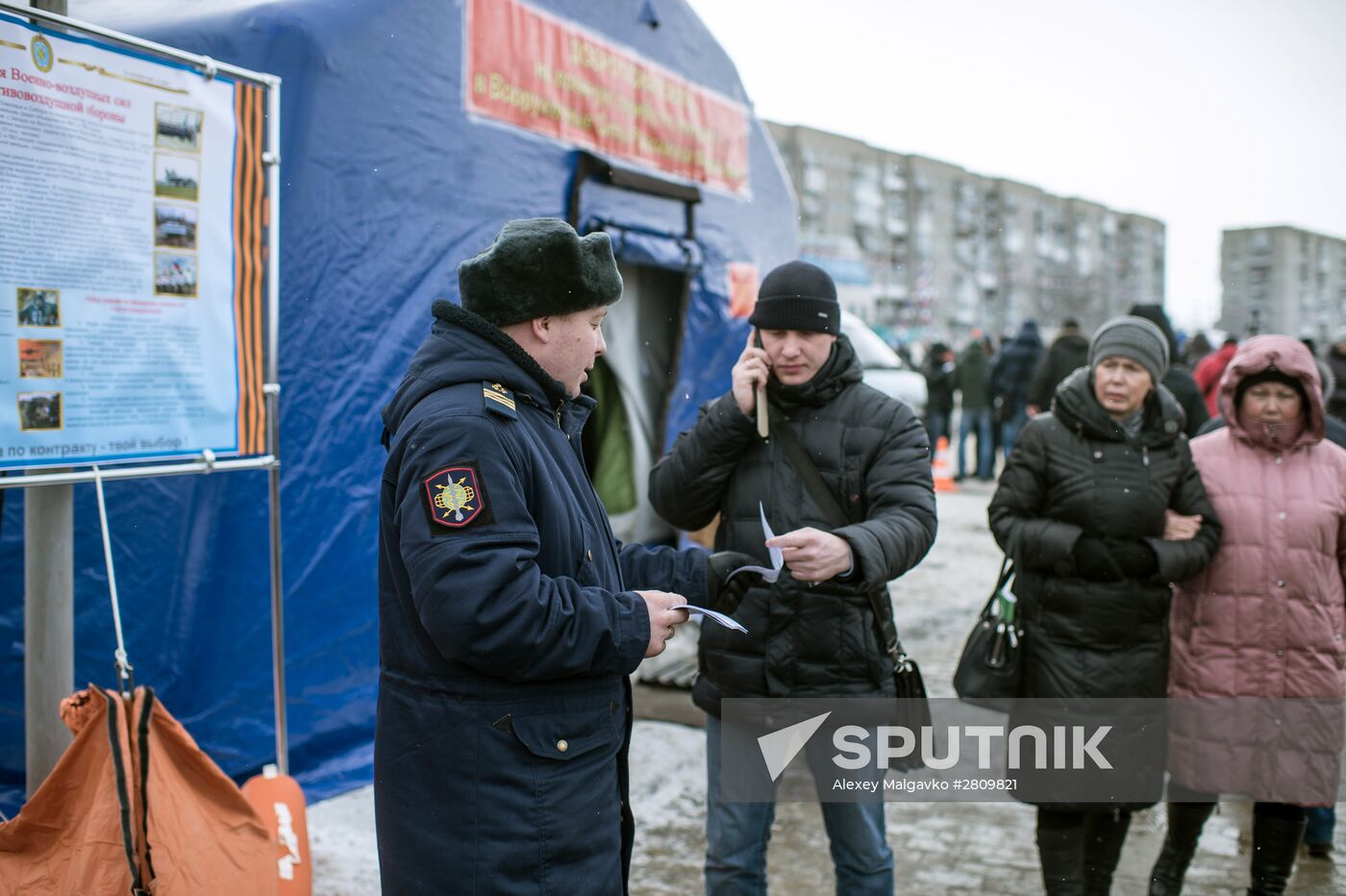 "Enlistment Contract is Your Choice" campaign in Omsk