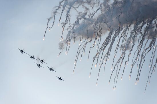 "Enlistment Contract is Your Choice" campaign in Omsk