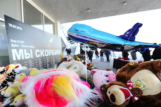 Boeing-737-800 passenger jet crashes in Rostov-on-Don airport