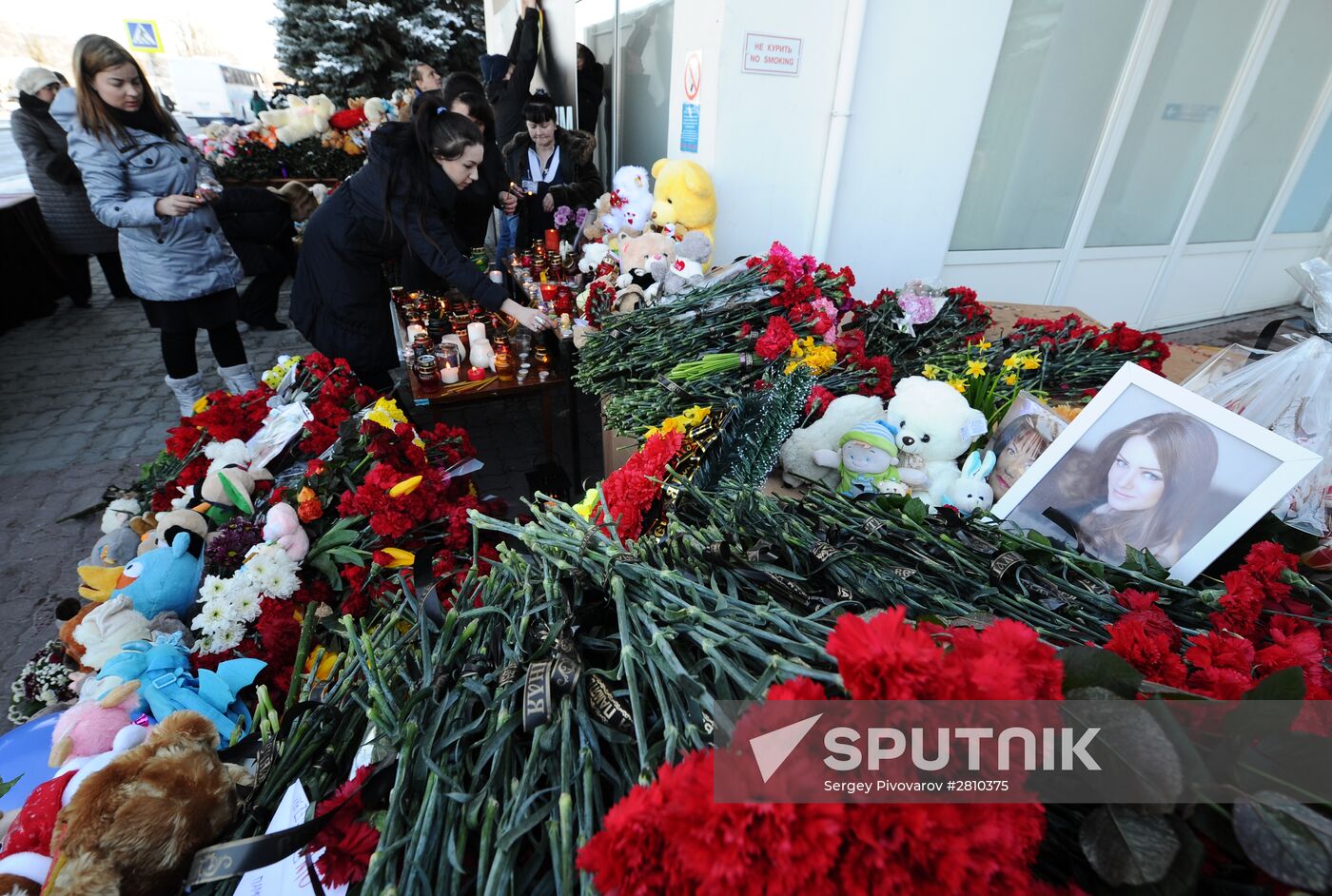 Boeing-737-800 passenger jet crashes in Rostov-on-Don airport