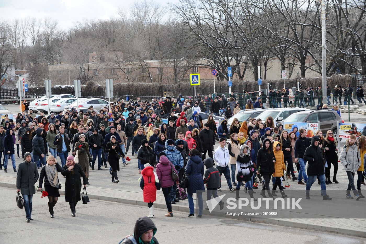People bring flowers to Rostov-on-Don airport to mourn jet crash victims