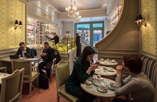 Ladurée bakery in Moscow