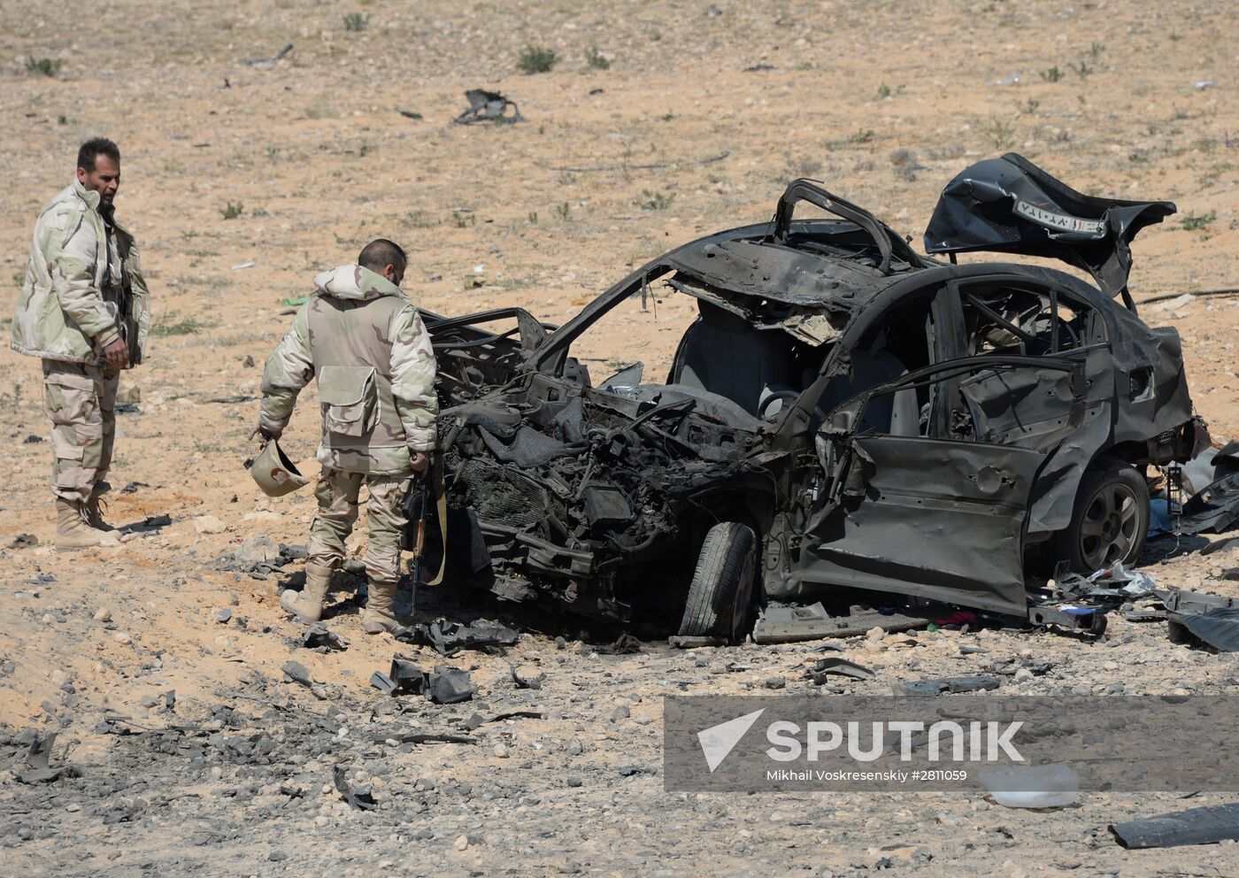 Syrian army and militia units at approaches to Palmyra