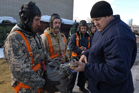Smokejumpers train in the Novosibirsk Region
