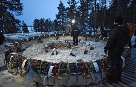 Making the world's largest dreamcatcher