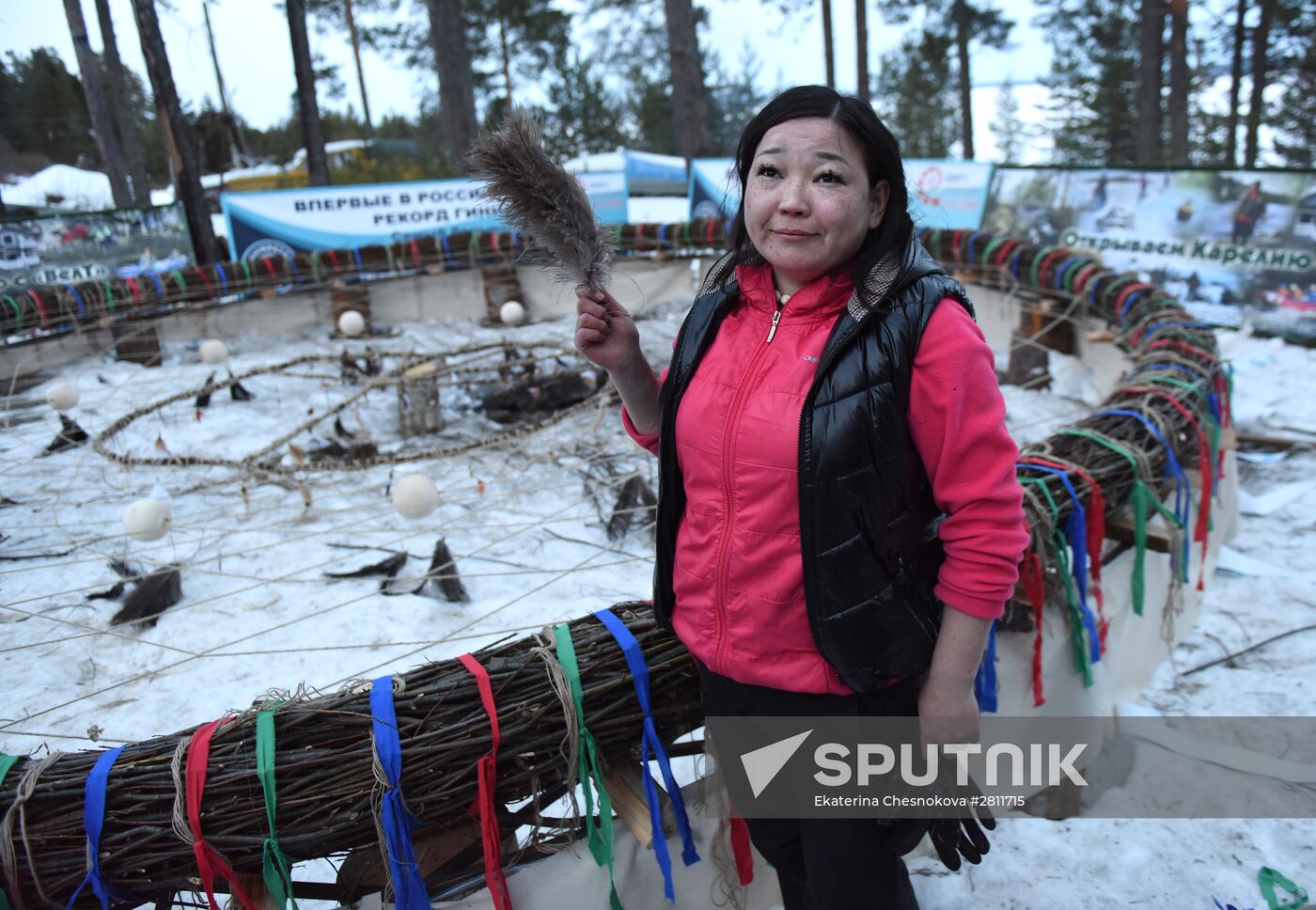 Making the world's largest dreamcatcher
