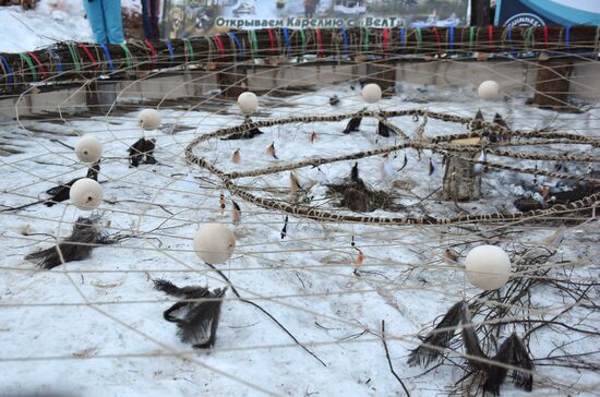 Making the world's largest dreamcatcher