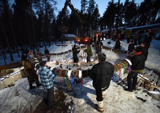 Making the world's largest dreamcatcher