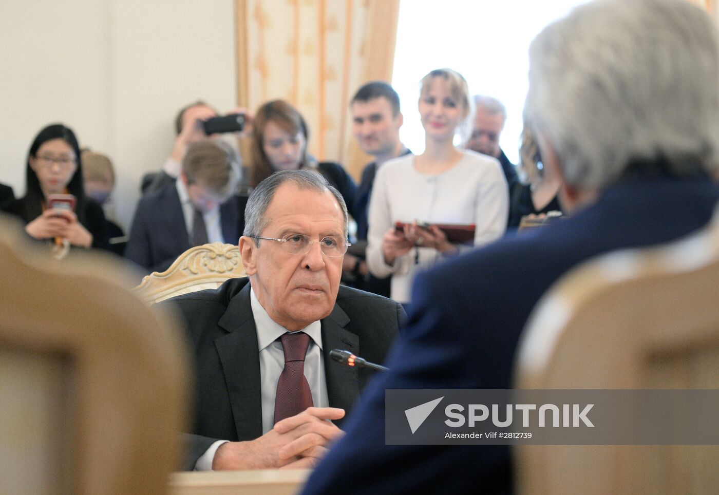 Russian Foreign Minister Sergei Lavrov meets with US Secretary of State John Kerry