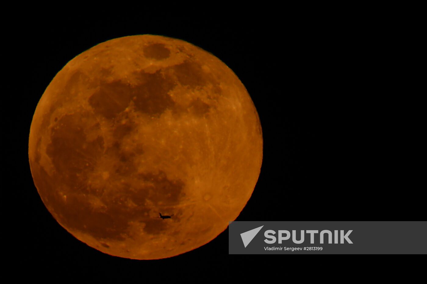 Super moon in the Moscow Region
