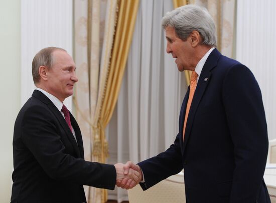 President Putin meets with US Secretary of State John Kerry