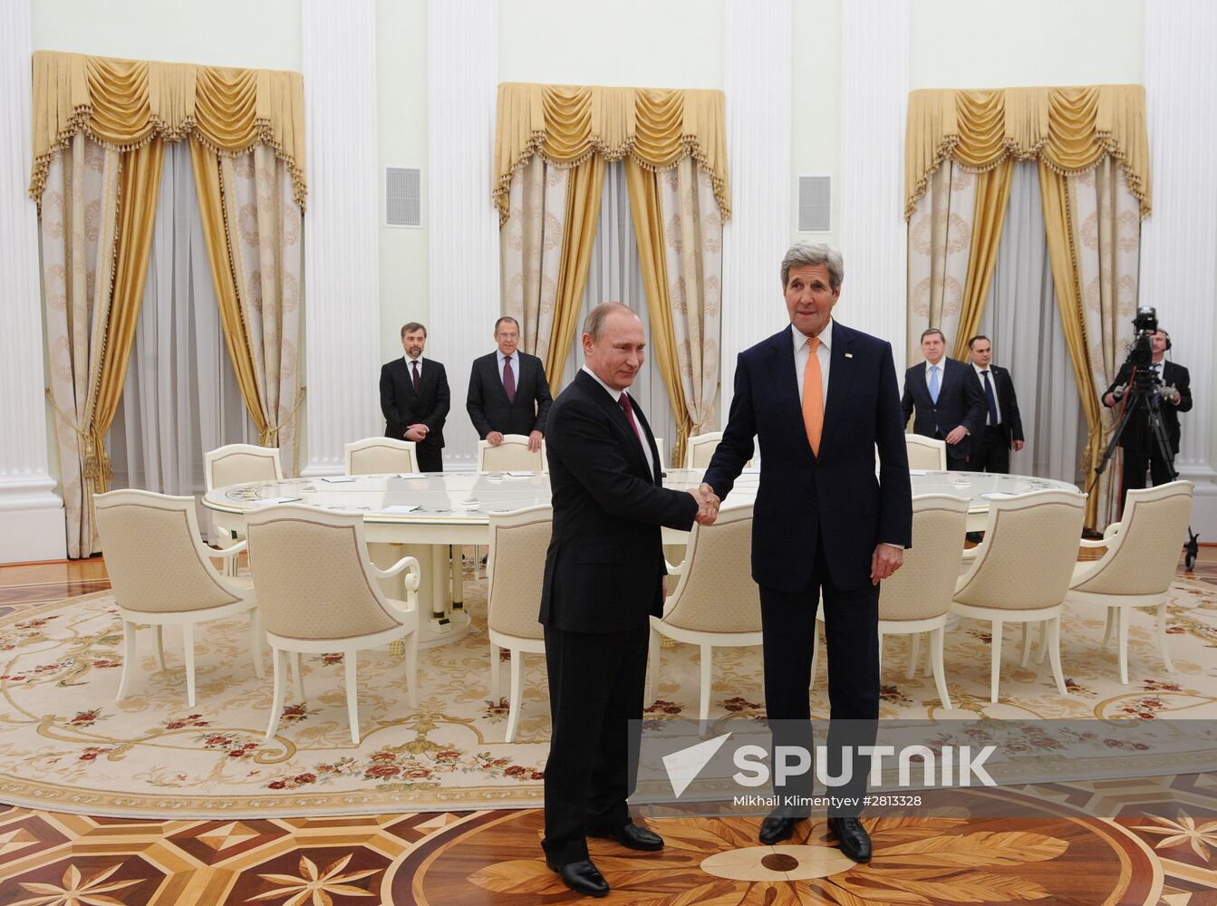 President Putin meets with US Secretary of State John Kerry