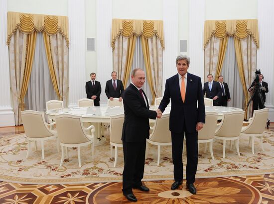 President Putin meets with US Secretary of State John Kerry