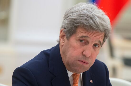 President Putin meets with US Secretary of State John Kerry
