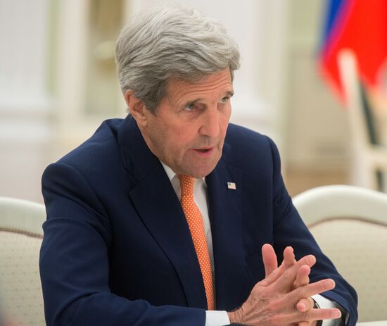 President Putin meets with US Secretary of State John Kerry