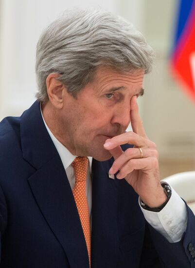 President Putin meets with US Secretary of State John Kerry