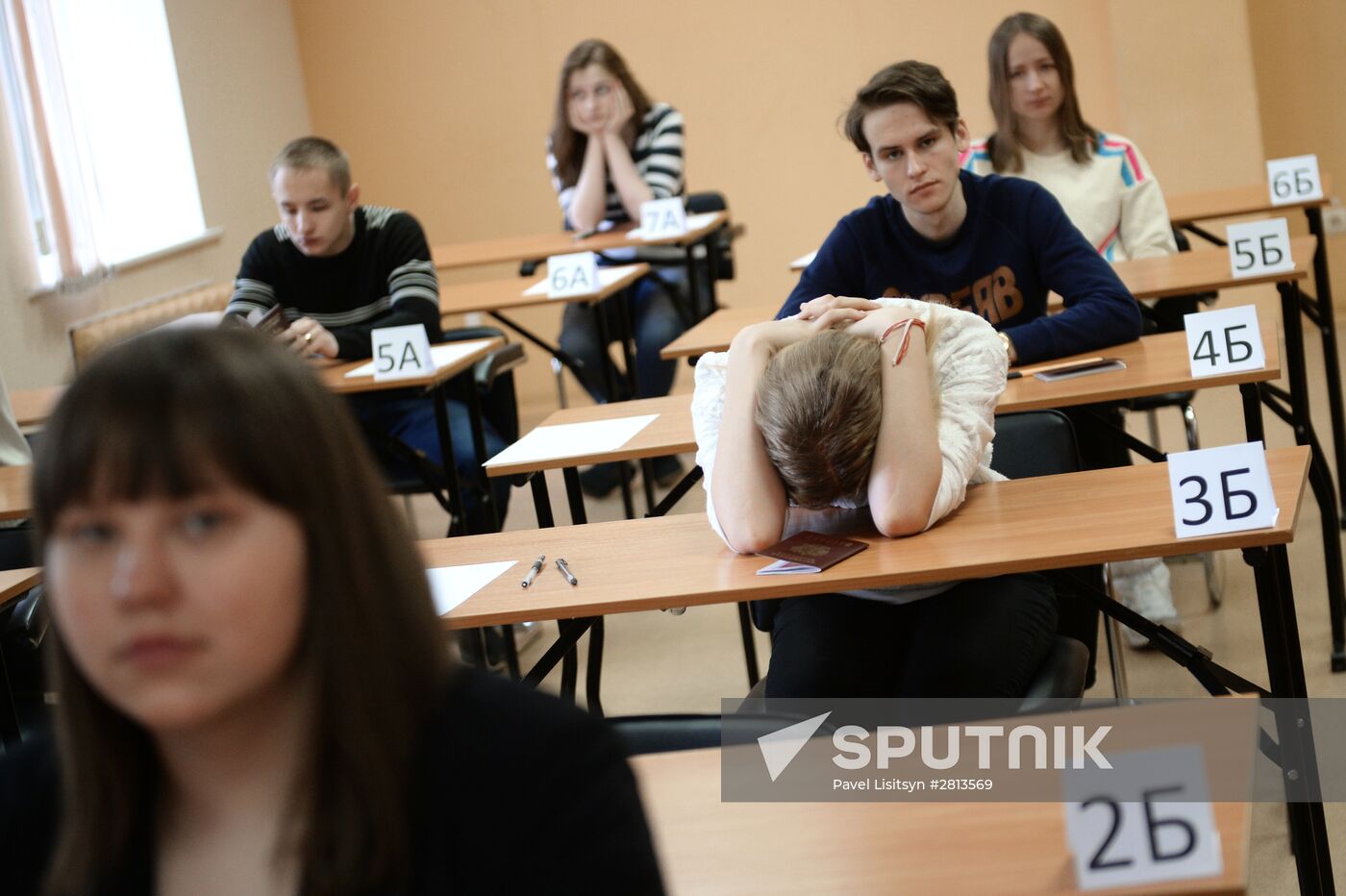 School-leavers take their Unified State Exam in Russian early