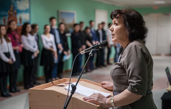 School-leavers take their Unified State Exam in Russian early