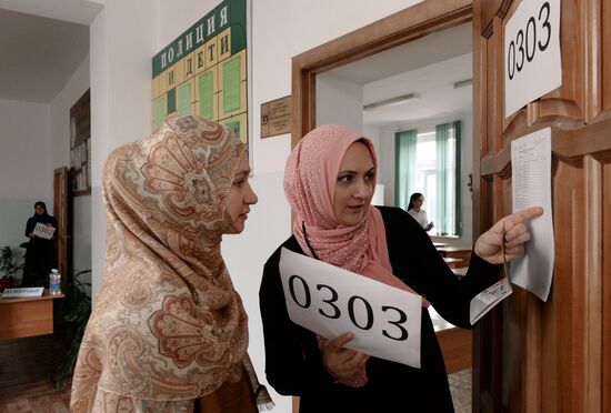 School-leavers take their Unified State Exam in Russian early