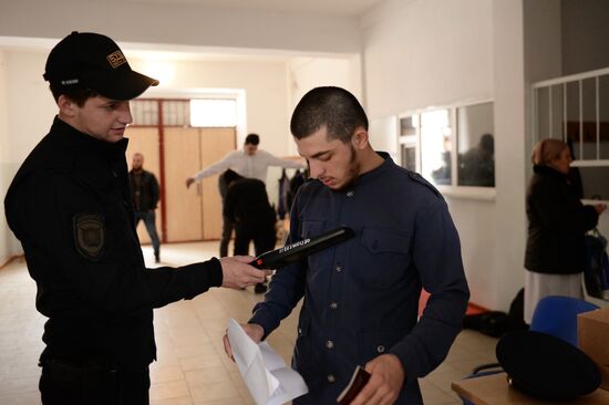 School-leavers take their Unified State Exam in Russian early