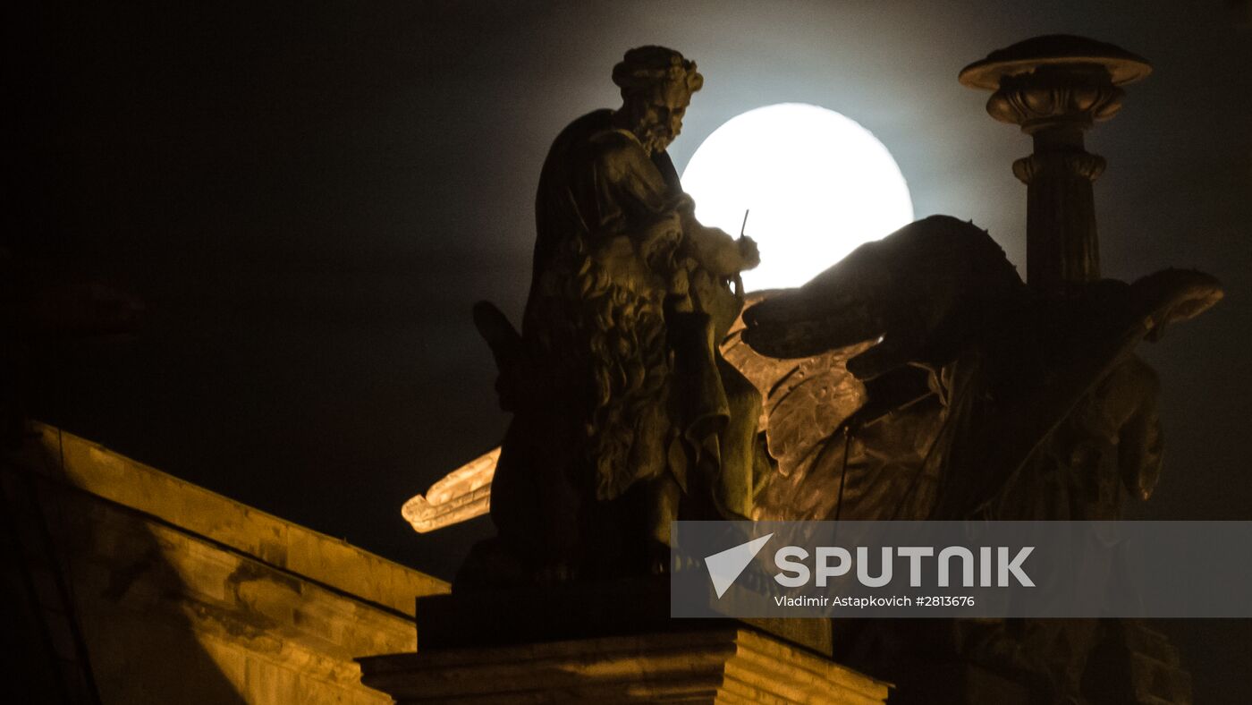 Full moon in St. Petersburg