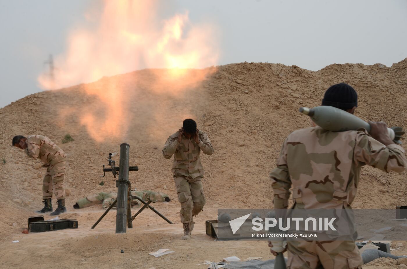 Syrian army and militias fight for Palmyra