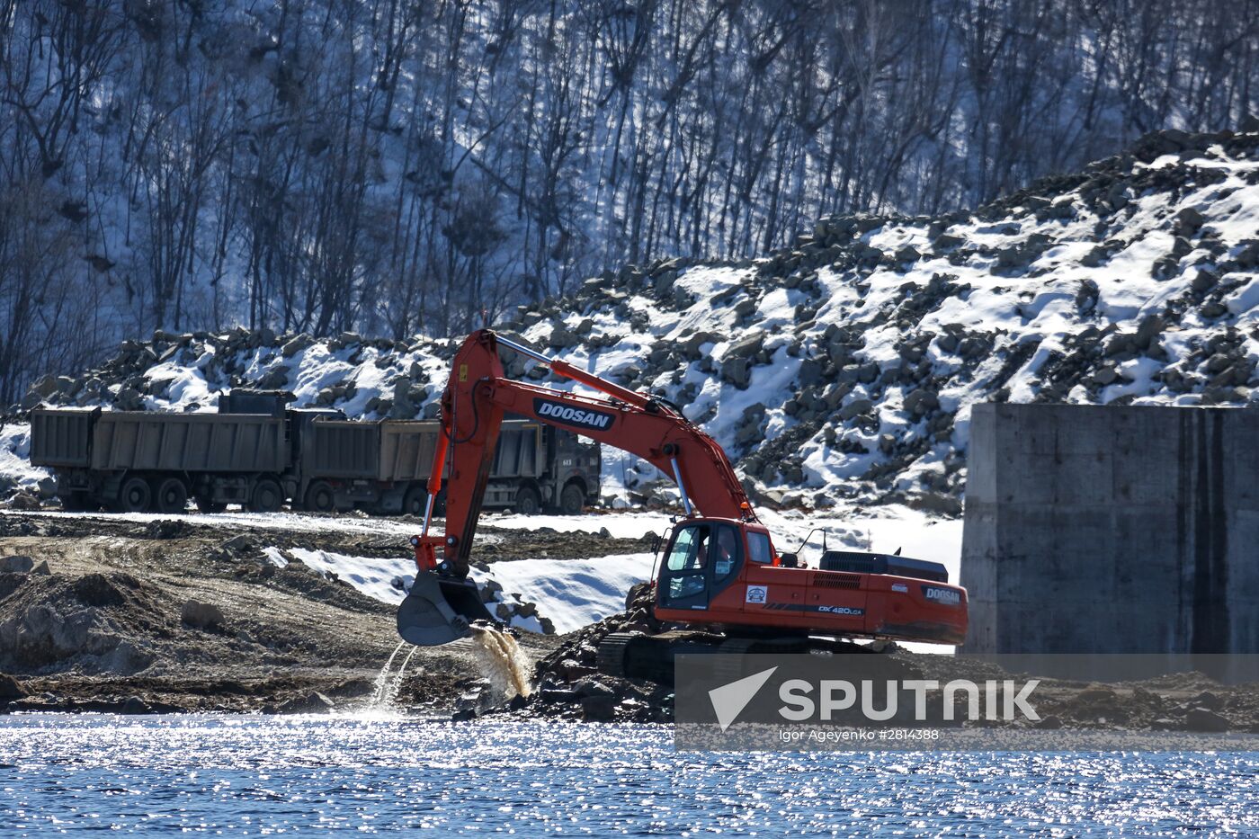 Nizhne-Bureyskaya hydro power plant in Amur Region
