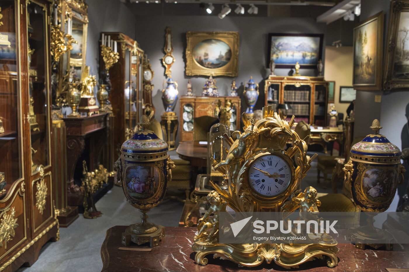 40th Russian Antique Salon opening