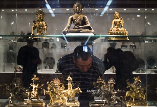 40th Russian Antique Salon opening