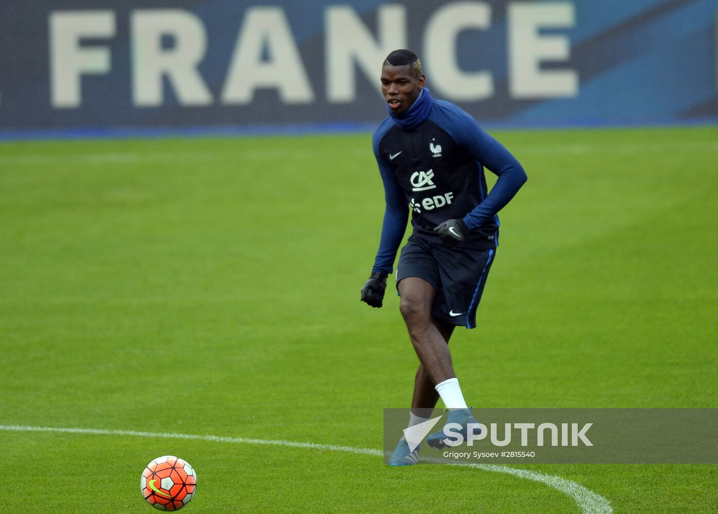 French national football team holds training session