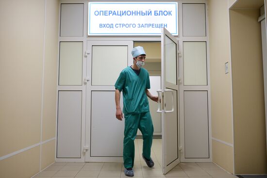 Opening new surgery wards at a Novosibirsk general hospital