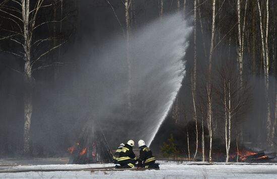 EMERCOM holds wildfire response drills