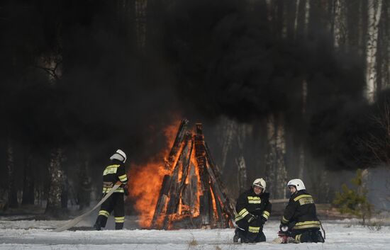 EMERCOM holds wildfire response drills