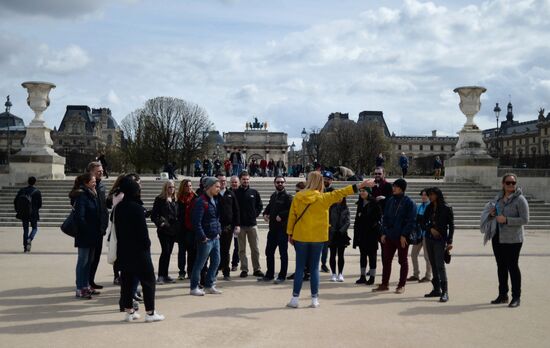 Cities of the world. Paris