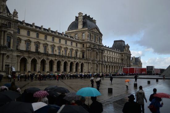 Cities of the world. Paris