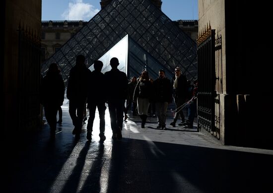 Cities of the world. Paris