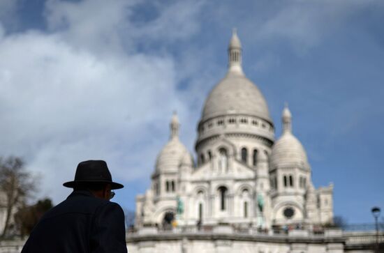 Cities of the world. Paris