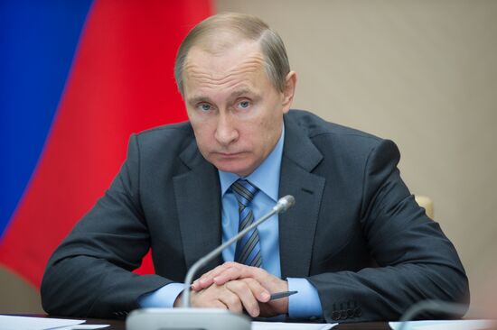 President Putin at Government meeting