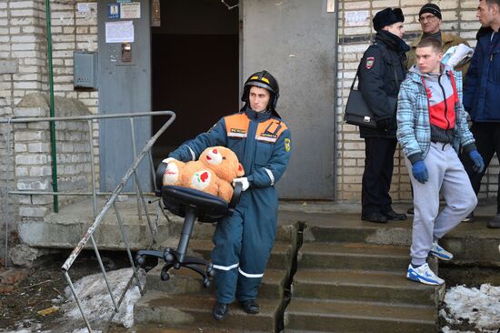 Household gas explosion damages five-storey residential building near Tula