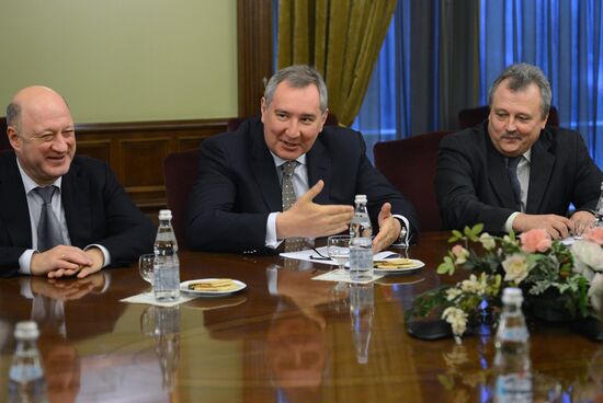 Deputy Prime Minister Rogozin meets with Ivica Dačić, First Deputy Prime Minister of Serbia