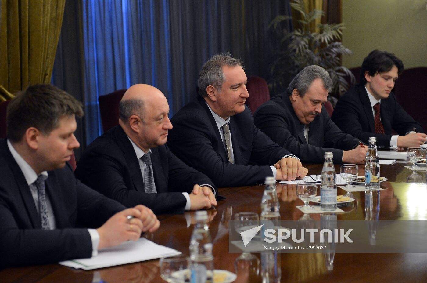 Deputy Prime Minister Rogozin meets with Ivica Dačić, First Deputy Prime Minister of Serbia