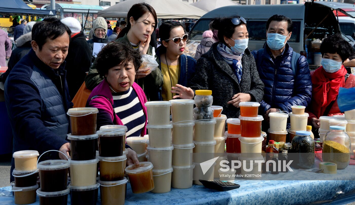 Food market in Vladivostok's central square
