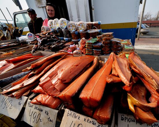 Food market in Vladivostok's central square