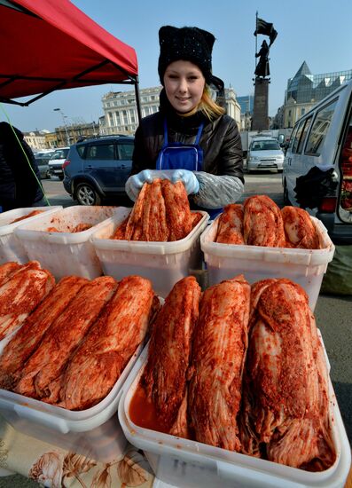 Food market in Vladivostok's central square