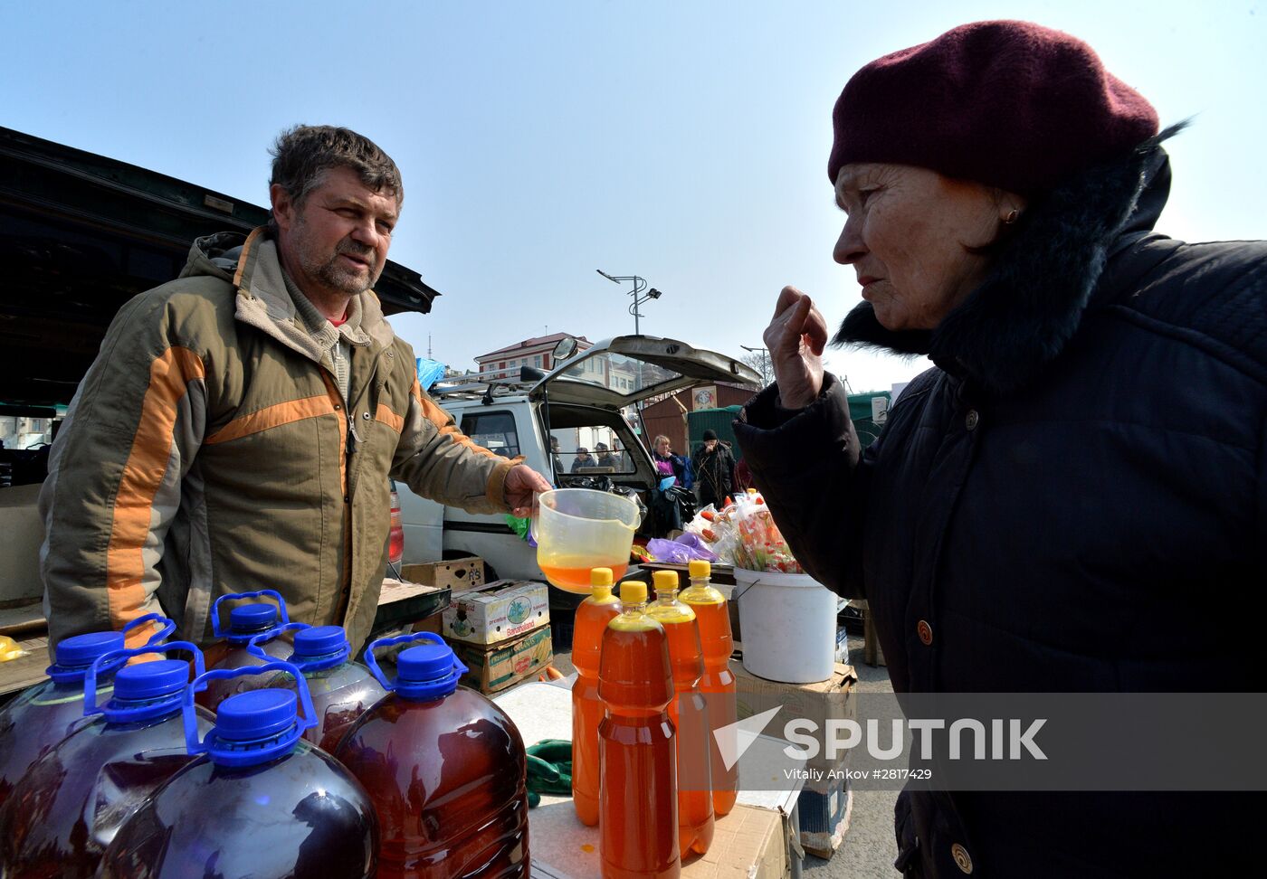 Food market in Vladivostok's central square