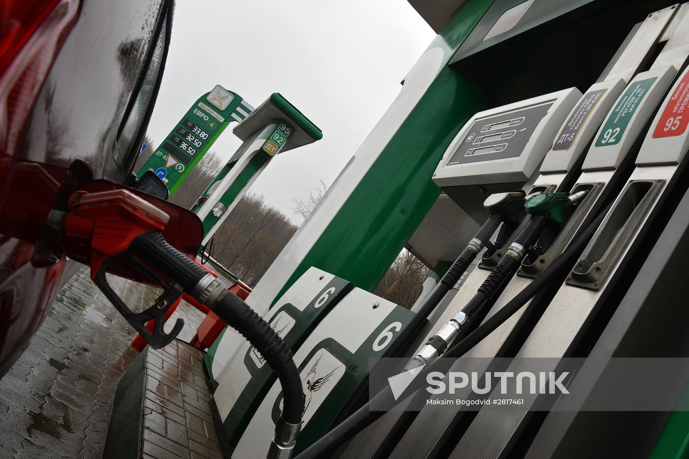 Russia to raise excise tax rates on motor fuels from April 1