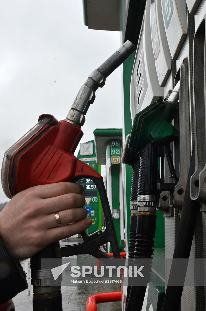 Russia to raise excise tax rates on motor fuels from April 1